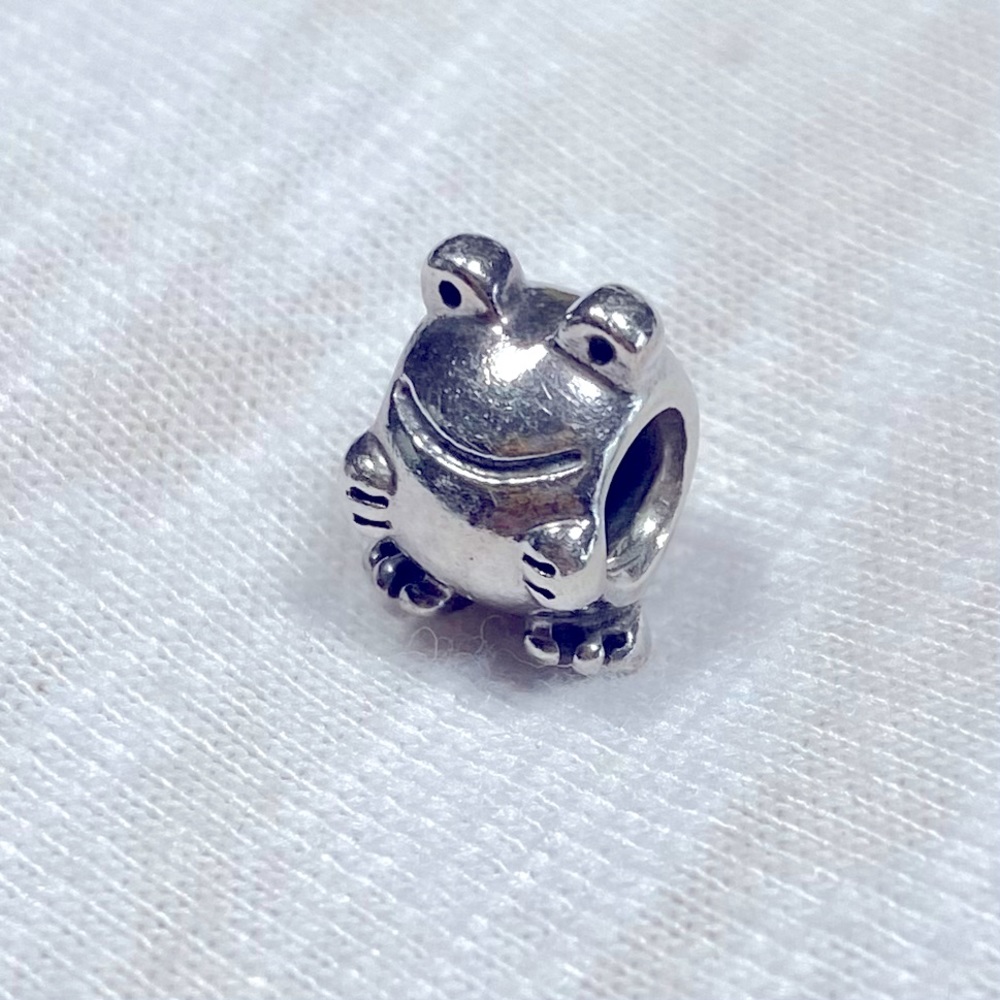 Pandora sterling silver frog charm, retired